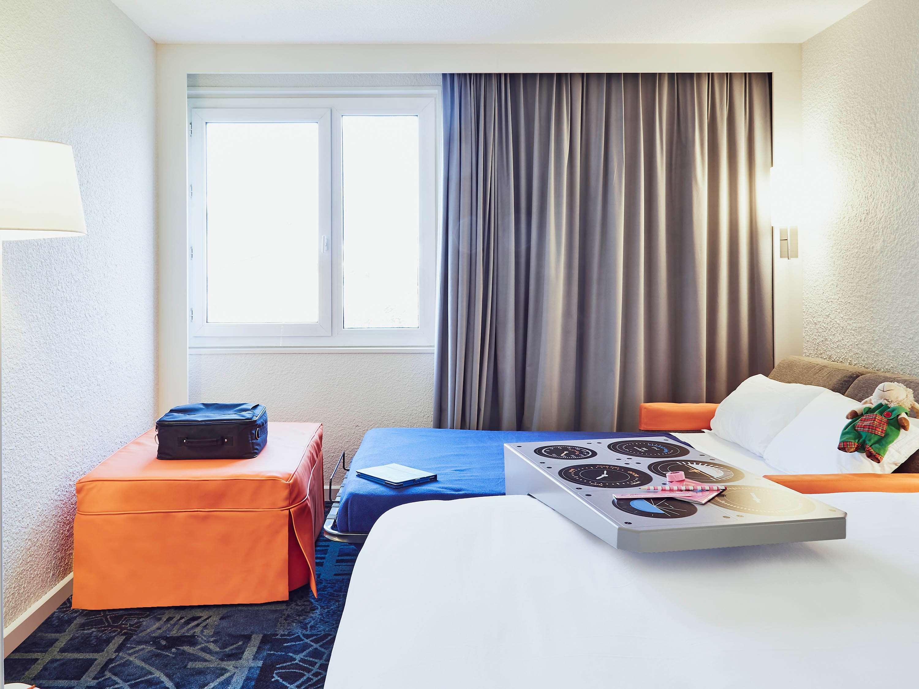 Ibis Styles Marseille Aeroport Hotel Vitrolles  Exterior photo